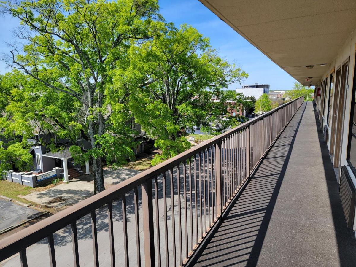 Studio 9 Inn&Suites Decatur Exterior foto